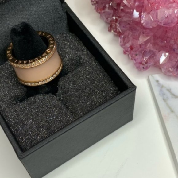 Michael Kors Ring - Picture 7 of 7